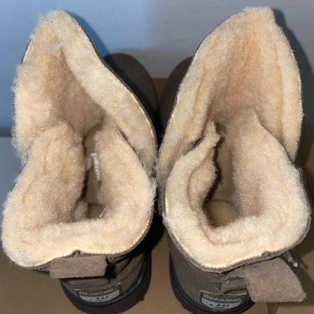 Wellston Seal Brown | Authentic BearPaw | New in box with tag. - Picture 7 of 9